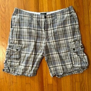 Pre-Owned Eddie Bauer Cargo Shorts Men’s Size 40